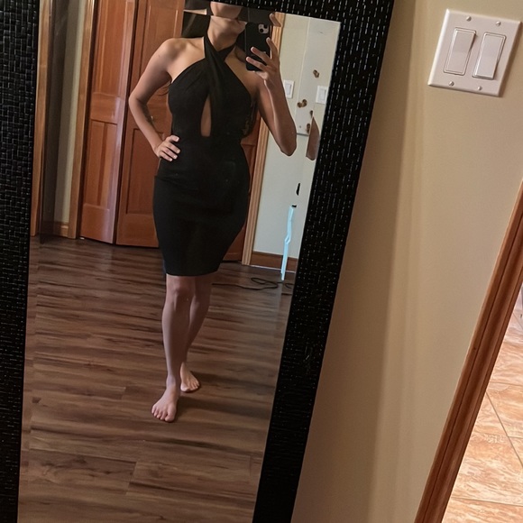 TEN by Babaton black dress cross straps halter size Odeon Dress xs - Picture 7 of 8